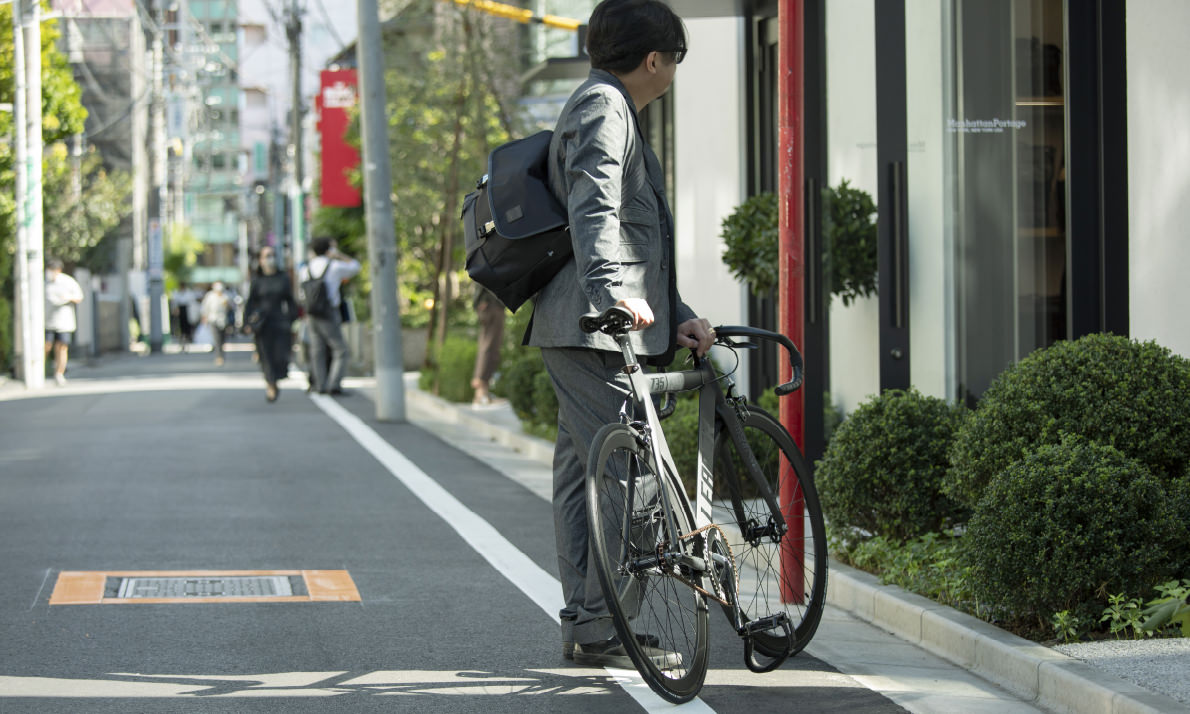 Manhattan Portage BLACK LABEL AOYAMA